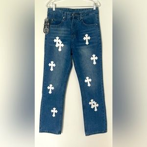 Men’s chrome hearts jeans size 28 never worn or washed and still has the tags